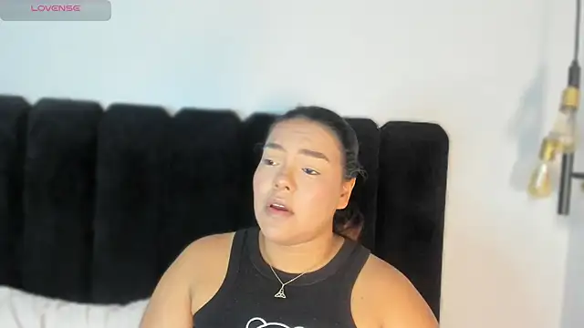 Amaranoir- online show from February 24, 3:51 am