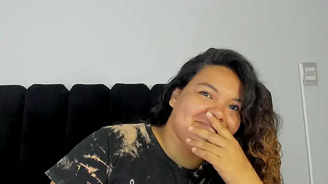 Amaranoir- online show from April 1, 1:08 am