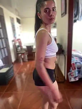 Esperanza GS online show from February 9, 8:40 pm