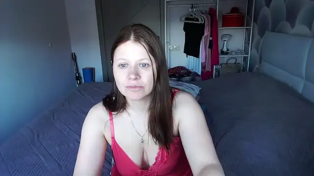 Snapshot of Aleksasamuii chatting on February 5, 7:26 am Aleksasamuii online show from February 5, 7:26 am