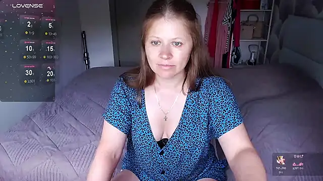 Snapshot of Aleksasamuii chatting on June 27, 5:57 am Aleksasamuii online show from June 27, 5:57 am