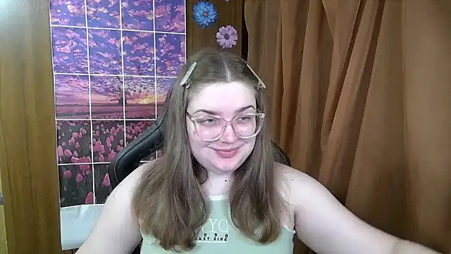 Teasing Dora online show from May 1, 9:31 pm
