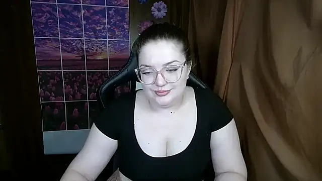 Teasing Dora online show from May 29, 2:17 am