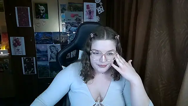 Teasing Dora online show from February 17, 7:22 pm