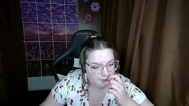 Teasing Dora online show from July 11, 11:05 pm