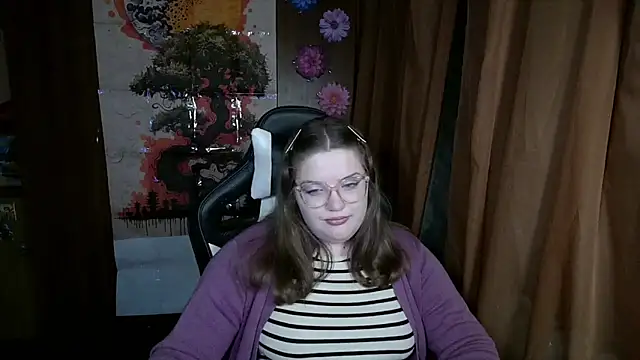 Teasing Dora online show from April 15, 8:42 pm