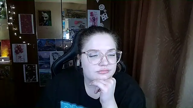 Teasing Dora online show from February 14, 12:00 am