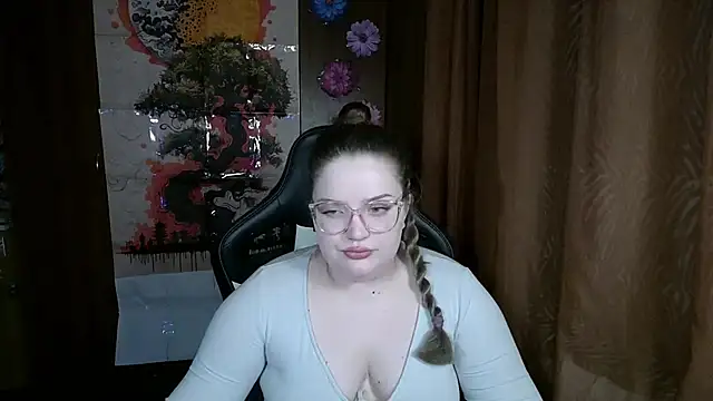 Teasing Dora online show from April 13, 1:20 am