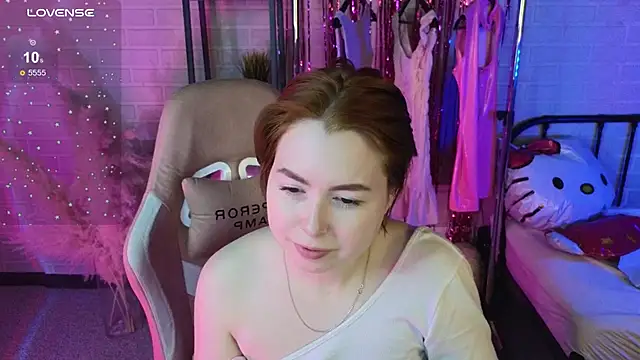 Snapshot of AnitaMeyer chatting on February 6, 8:21 am AnitaMeyer online show from February 6, 8:21 am