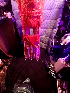 AllucyLu online show from March 1, 1:22 pm