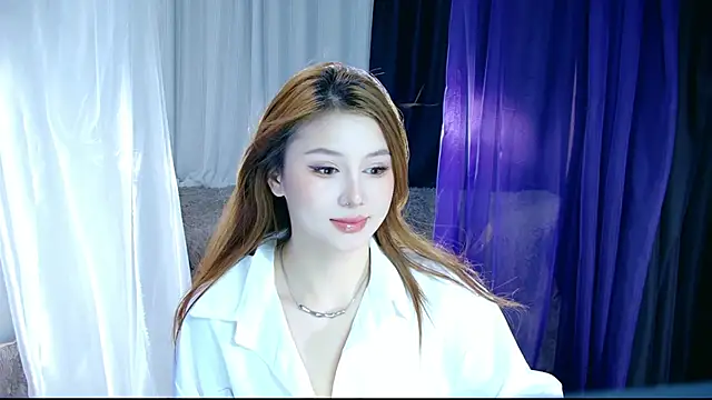 Yunny-888 online show from February 13, 7:52 am