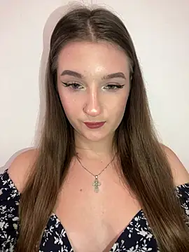 Green eyes lady online show from July 19, 4:59 pm
