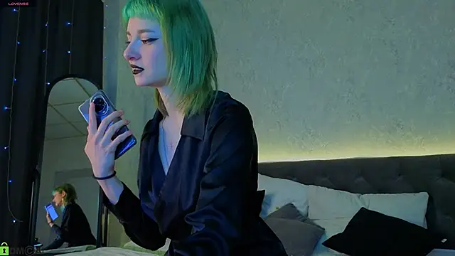 Scarle Whisper online show from April 12, 1:09 am