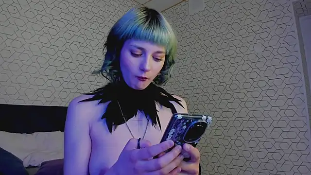 Scarle Whisper online show from May 11, 4:04 pm