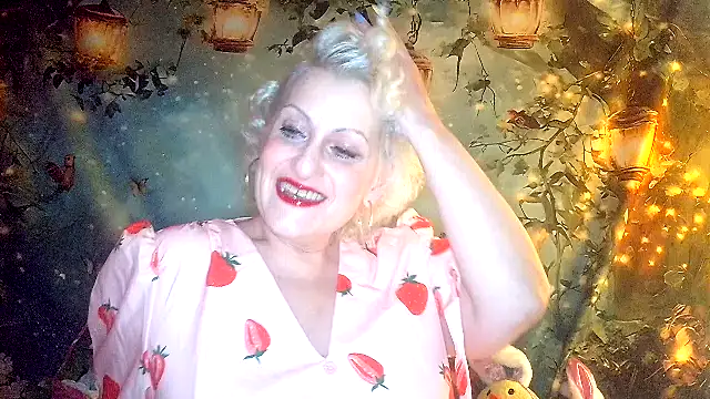 Blondie the librarian online show from April 11, 1:46 am