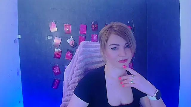 Snapshot of CuttieEmma chatting on February 20, 12:51 pm CuttieEmma online show from February 20, 12:51 pm