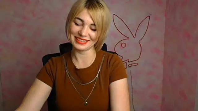 CuttieEmma online show from July 24, 5:47 am