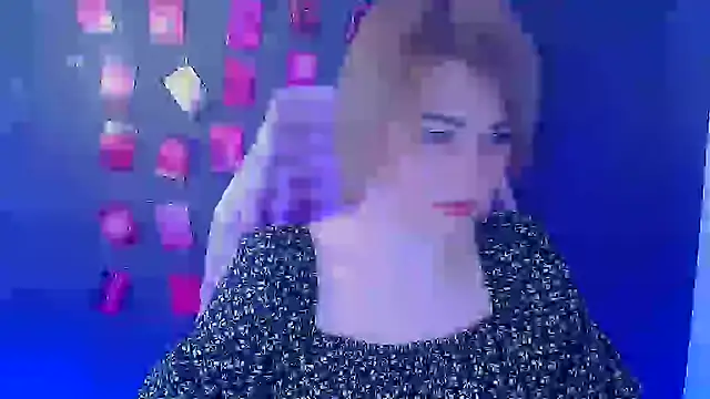 Snapshot of CuttieEmma chatting on February 24, 6:36 am CuttieEmma online show from February 24, 6:36 am