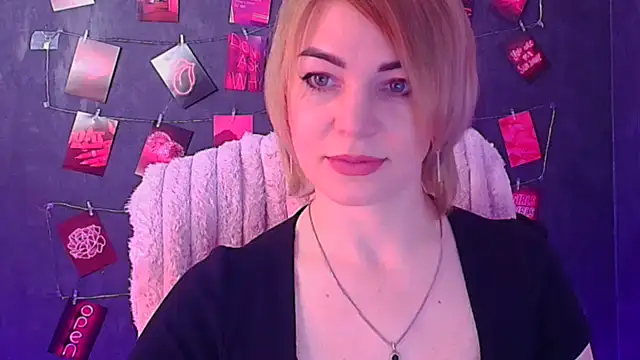 CuttieEmma online show from March 18, 12:51 pm