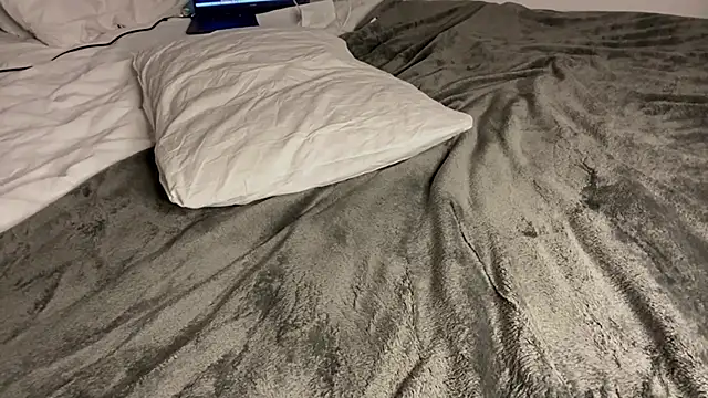 lil kittty online show from March 18, 9:59 pm