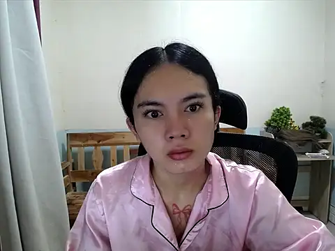 Snapshot of devine_goddess chatting on July 10, 2:55 am devine goddess online show from July 10, 2:55 am