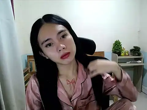 Snapshot of devine_goddess chatting on July 15, 1:51 pm devine goddess online show from July 15, 1:51 pm