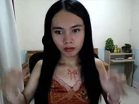 Snapshot of devine_goddess chatting on July 8, 10:16 am devine goddess online show from July 8, 10:16 am