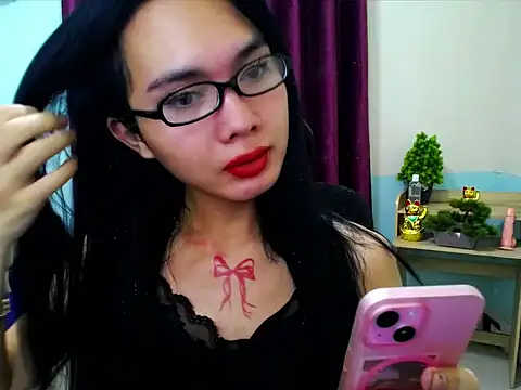 devine goddess online show from March 29, 7:15 pm