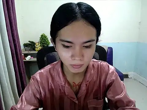 Snapshot of devine_goddess chatting on June 12, 3:10 pm devine goddess online show from June 12, 3:10 pm