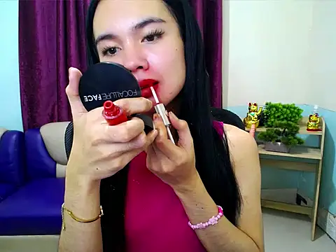 devine goddess online show from April 3, 9:38 am