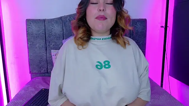 Kennya Rodriguez online show from May 24, 2:11 am