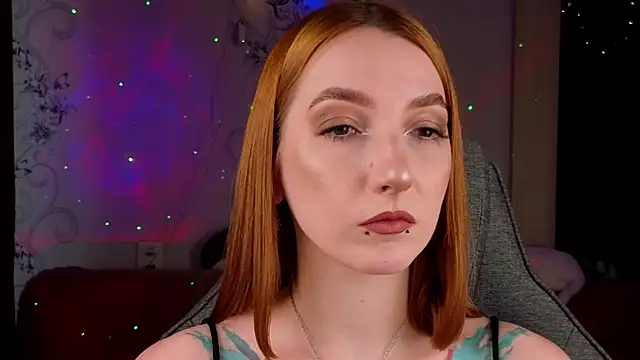 Snapshot of Vamp_Mila chatting on May 18, 2:33 pm Vamp Mila online show from May 18, 2:33 pm