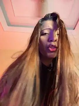 Snapshot of Pushaina__1 chatting on July 1, 3:29 am Pushaina 1 online show from July 1, 3:29 am