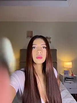 Snapshot of Pushaina__1 chatting on June 6, 4:17 am Pushaina 1 online show from June 6, 4:17 am