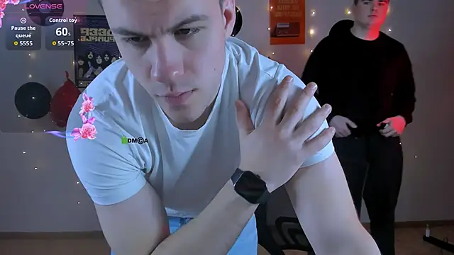 Snapshot of neo_raze chatting on February 19, 8:17 pm neo raze online show from February 19, 8:17 pm