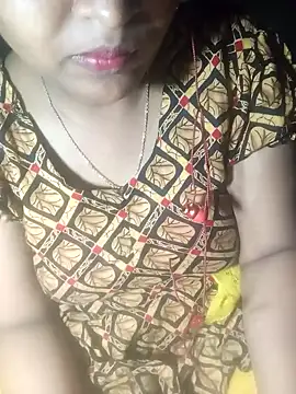 Romantic-Couple999 online show from March 24, 4:40 pm