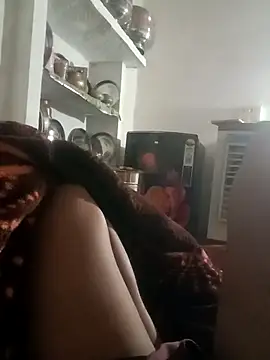 Snapshot of Cute-newpari chatting on February 11, 4:51 pm Cute-newpari online show from February 11, 4:51 pm