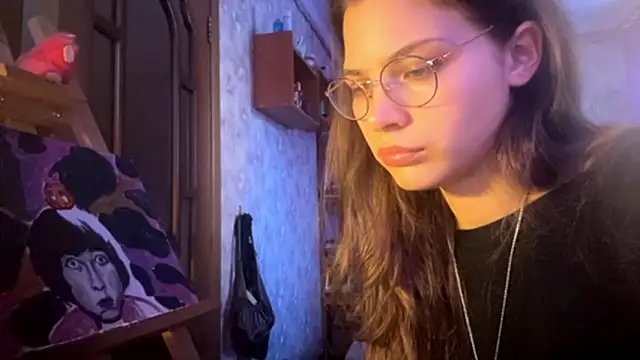 EdythRozier online show from February 4, 12:11 pm