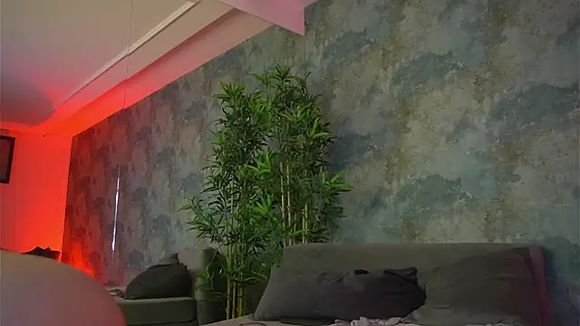 EvaBerryy online show from April 6, 5:08 am