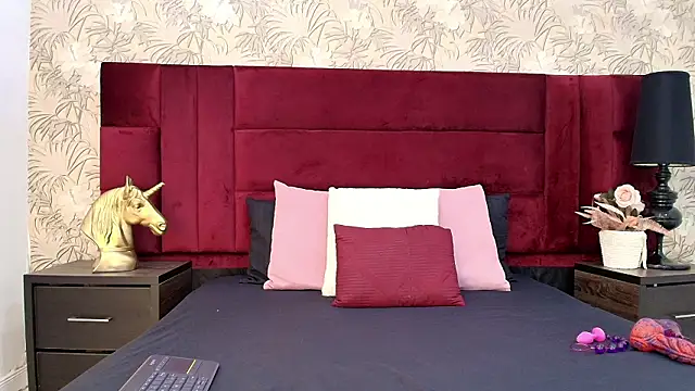 Lara pons online show from February 9, 2:04 pm