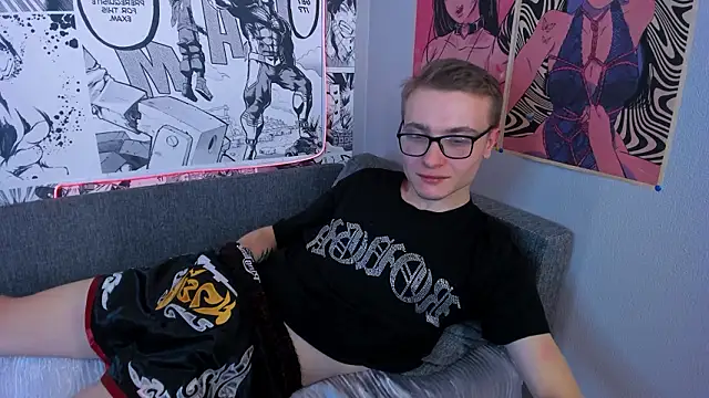 Snapshot of Emmit_Barker chatting on February 15, 3:18 am Emmit Barker online show from February 15, 3:18 am