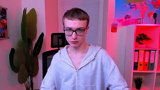 Snapshot of Emmit_Barker chatting on March 2, 10:11 am Emmit Barker online show from March 2, 10:11 am