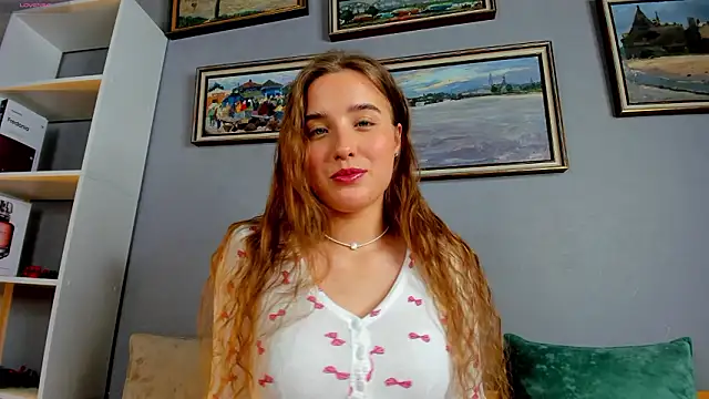 Snapshot of NightGloss chatting on February 26, 12:49 pm NightGloss online show from February 26, 12:49 pm