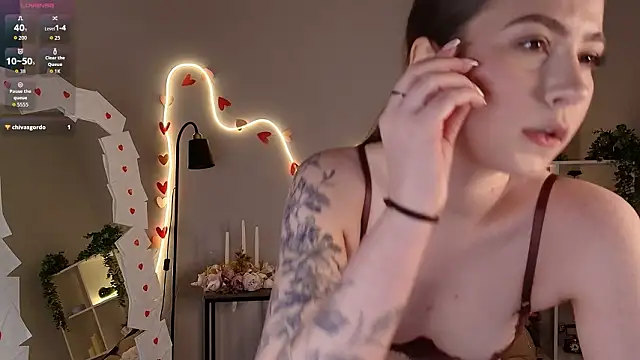 Snapshot of Courtney_C chatting on February 16, 5:06 am Courtney C online show from February 16, 5:06 am