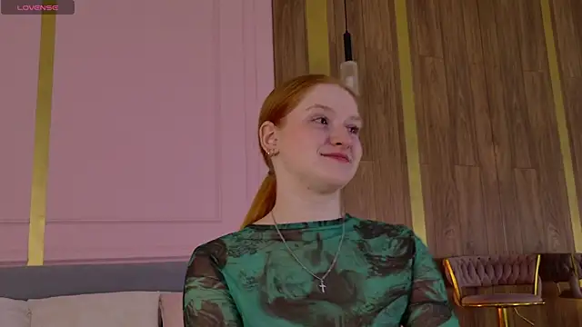 AmandaWatts online show from April 17, 10:18 am