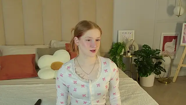 AmandaWatts online show from April 7, 5:09 am