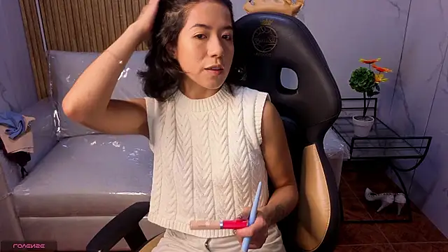 Lynn turner online show from February 4, 12:55 pm