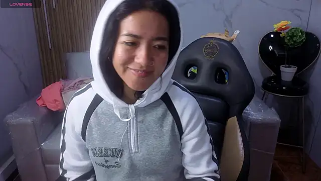 Lynn turner online show from March 21, 12:31 pm