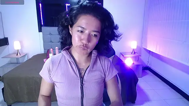 Lynn turner online show from March 6, 2:01 pm