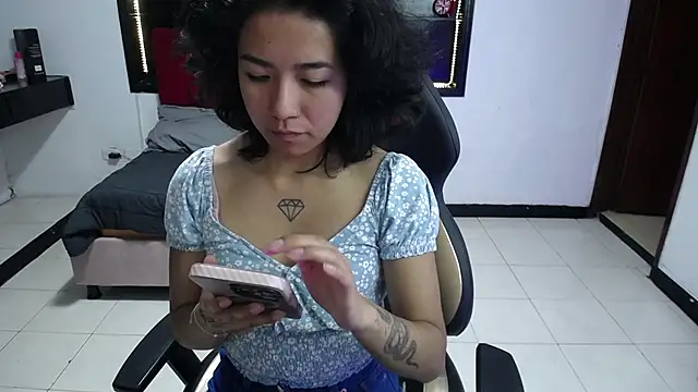 Lynn turner online show from April 9, 12:55 pm